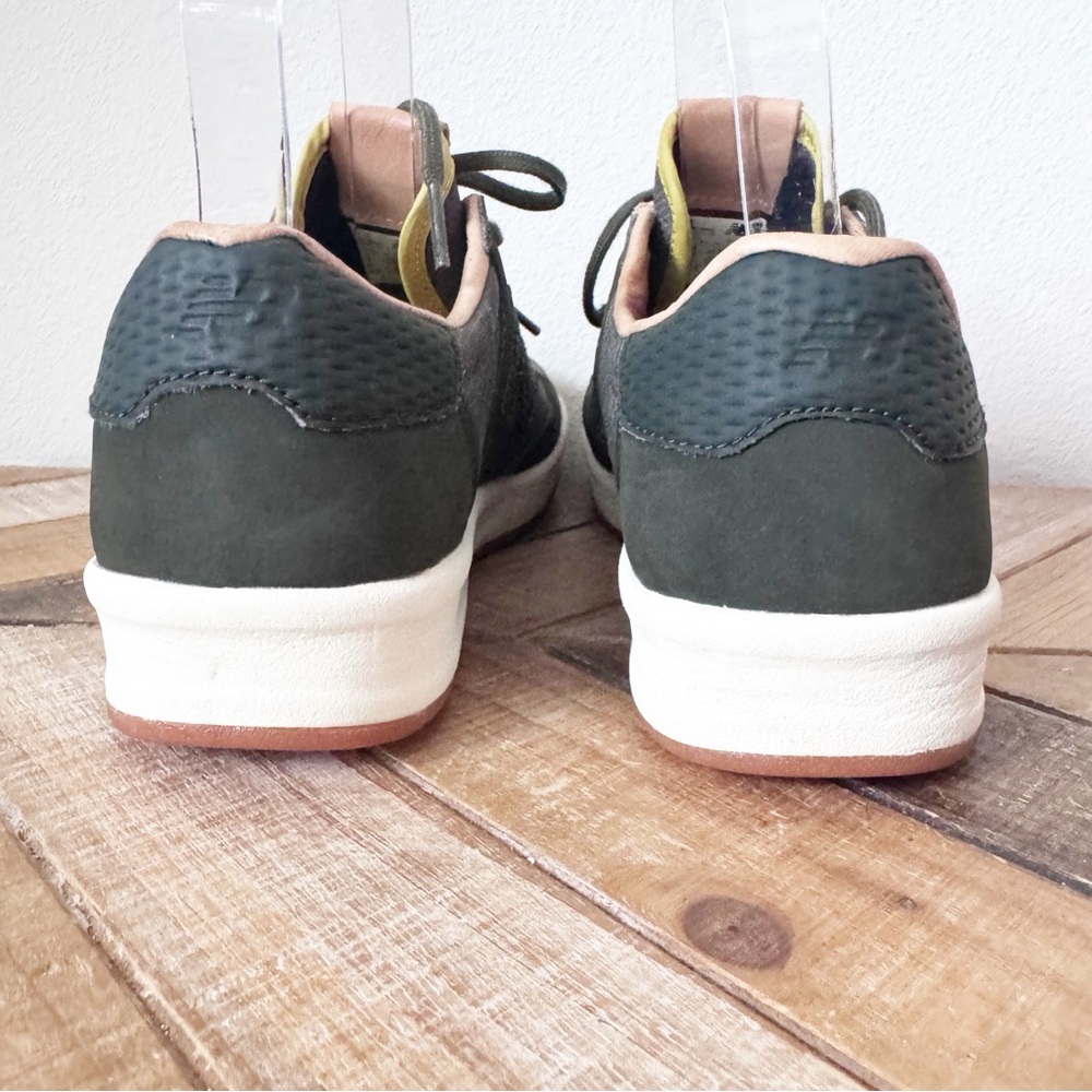 New Balance Green Serpent Sneakers - Picture 10 of 13